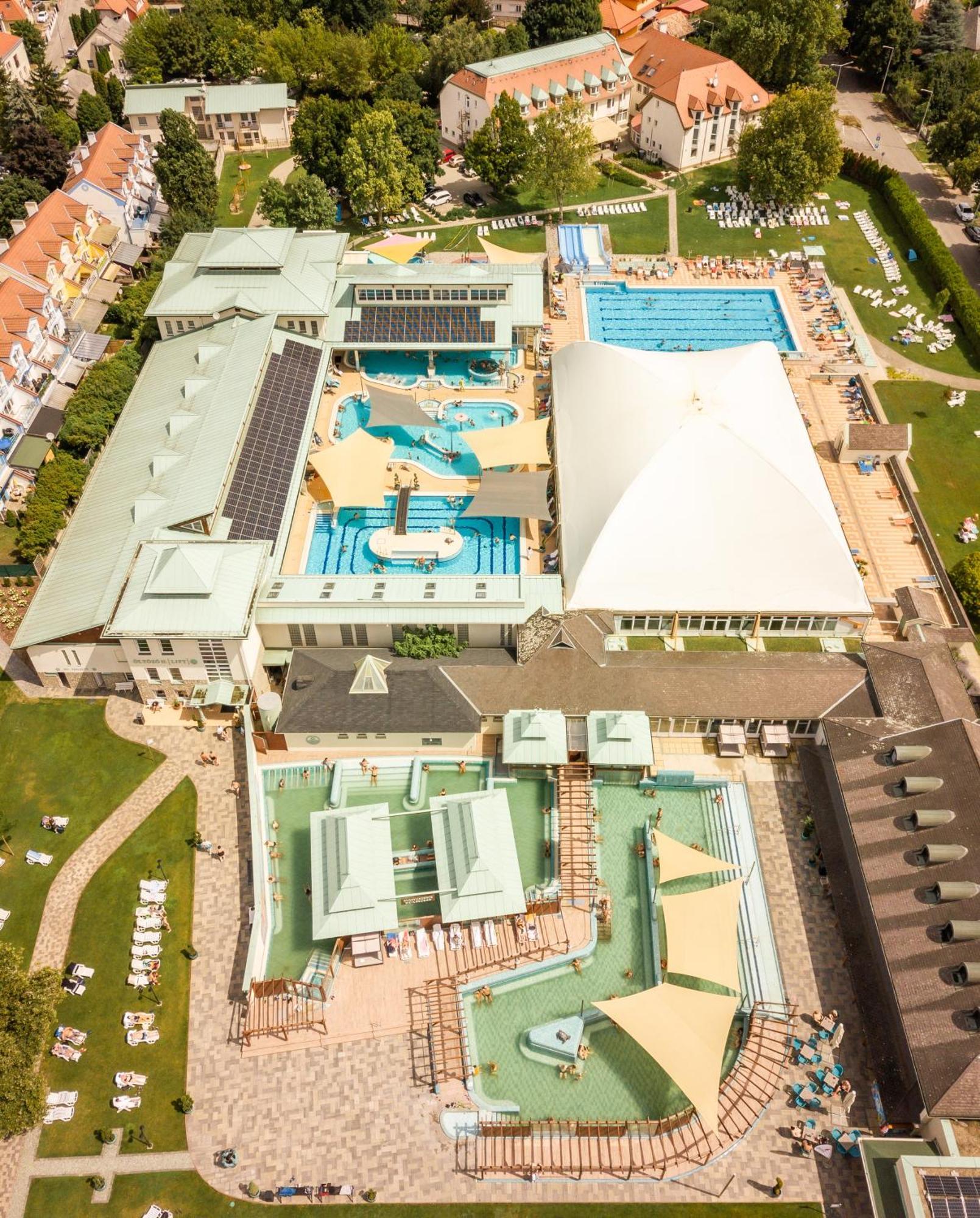 Aqua Hotel Termal Mosonmagyarovar Exterior photo